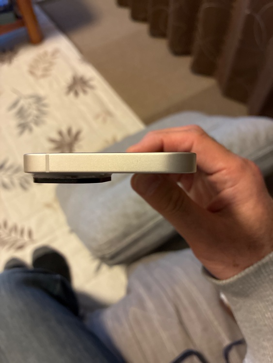 iPhone 14 128GB SIMフリー（スマホ）の商品画像 - 査定依頼日：2026年3月13日 - 最高査定価格：47,000円