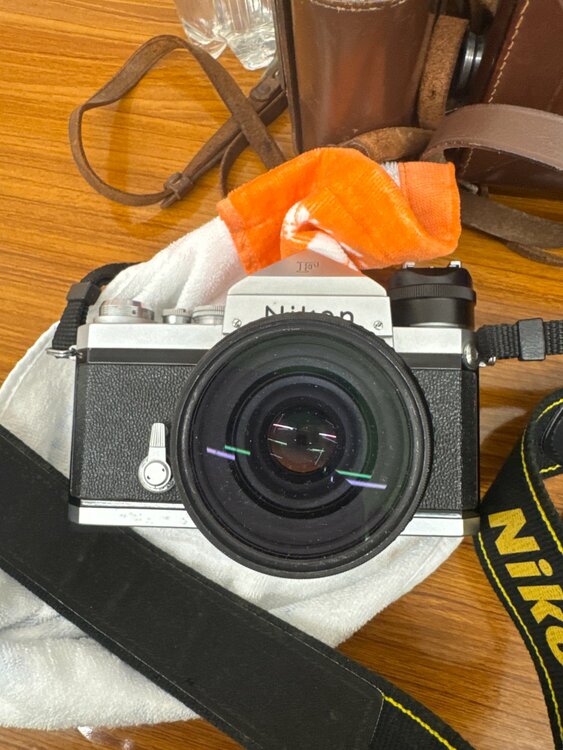 F（カメラ）の商品画像 - 査定依頼日：2026年2月26日 - 最高査定価格：20,000円