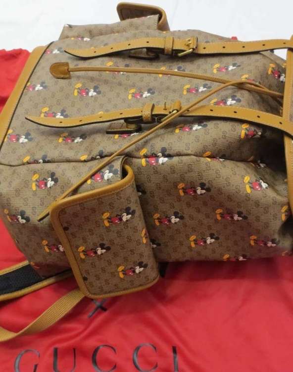 美品GUCCIディズニーコラボのミッキーのリュック（ブランドバッグ）の商品画像 - 査定依頼日：2023年8月21日 - 最高査定価格：110,000円