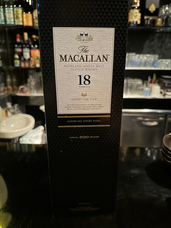 ウイスキー マッカラン （お酒）の商品画像 - 査定依頼日：2025年1月29日 - 最高査定価格：37,000円