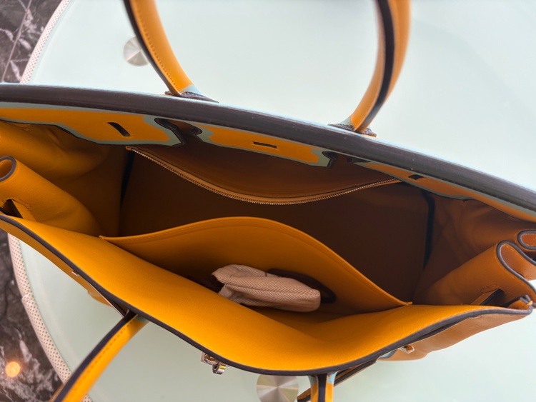 エルメス バーキン （ブランドバッグ）の商品画像 - 査定依頼日：2026年2月17日 - 最高査定価格：2,500,000円