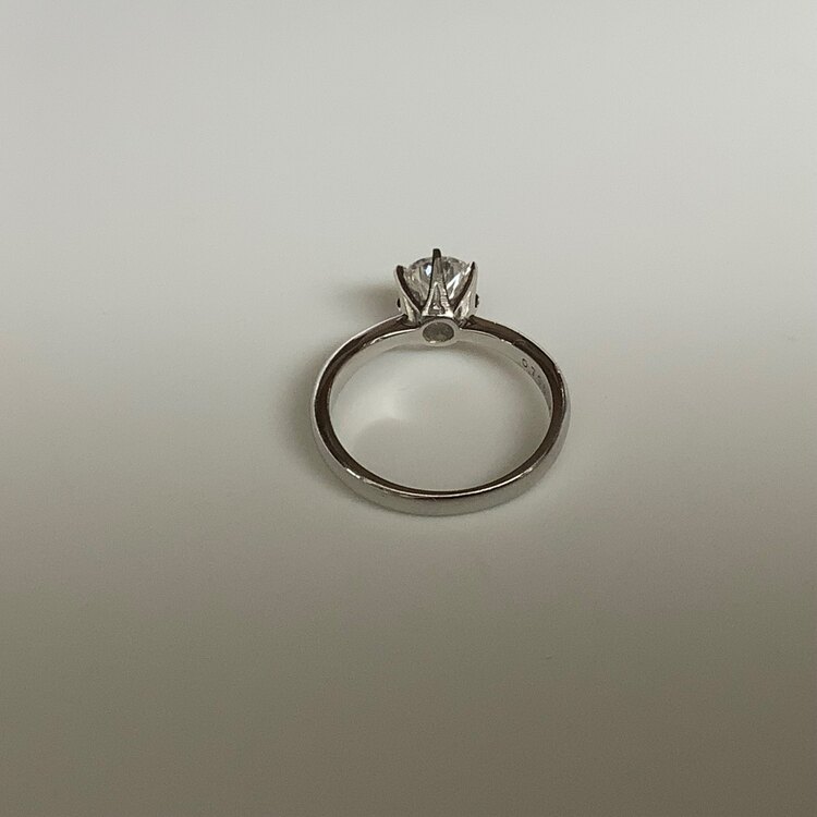 ダイヤの指輪（金・貴金属）の商品画像 - 査定依頼日：2025年5月4日 - 最高査定価格：600,000円