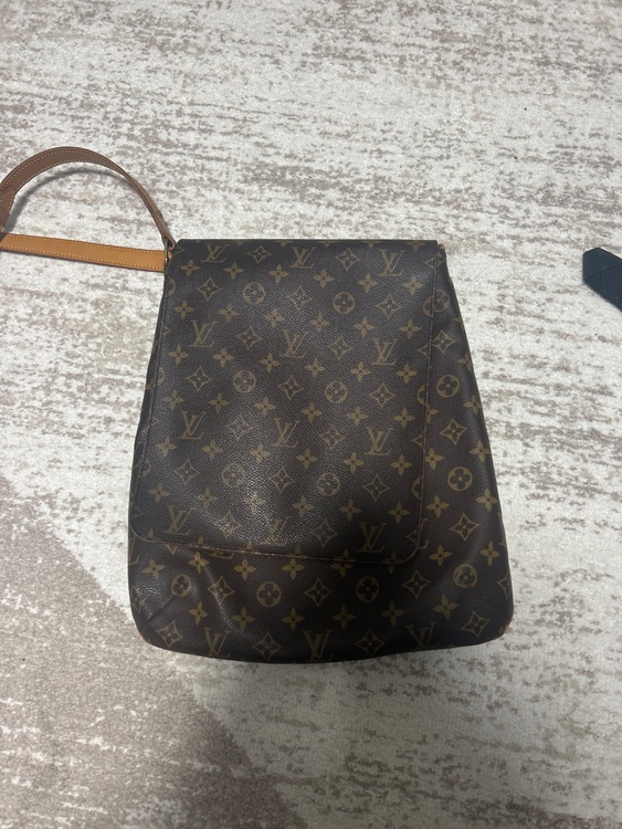 ルイヴィトン　ミュゼット（ブランドバッグ）の商品画像 - 査定依頼日：2025年11月23日 - 最高査定価格：350,000円