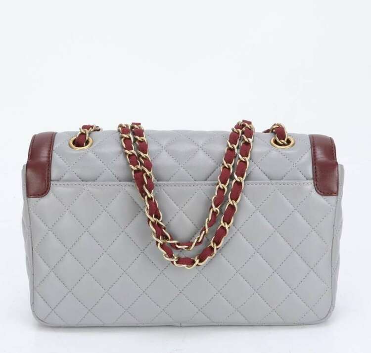 ショルダーバッグ（ブランドバッグ）の商品画像 - 査定依頼日：2025年3月31日 - 最高査定価格：320,000円