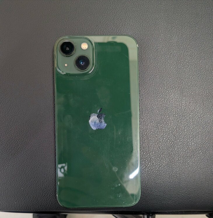 iPhone iPhone 13 128GB SIMフリー（スマホ）の商品画像 - 査定依頼日：2026年7月10日 - 最高査定価格：40,000円