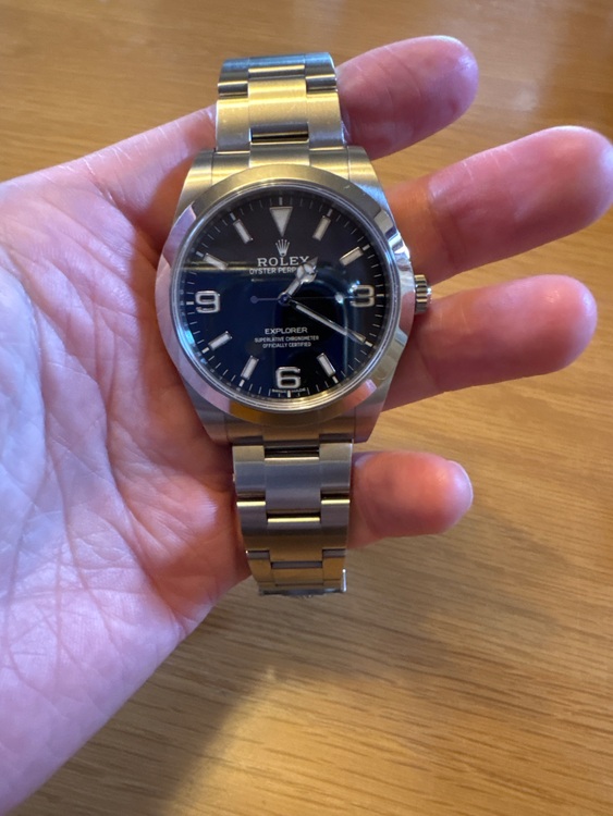 ロレックス エクスプローラー 21427（高級時計）の商品画像 - 査定依頼日：2025年7月22日 - 最高査定価格：1,100,000円