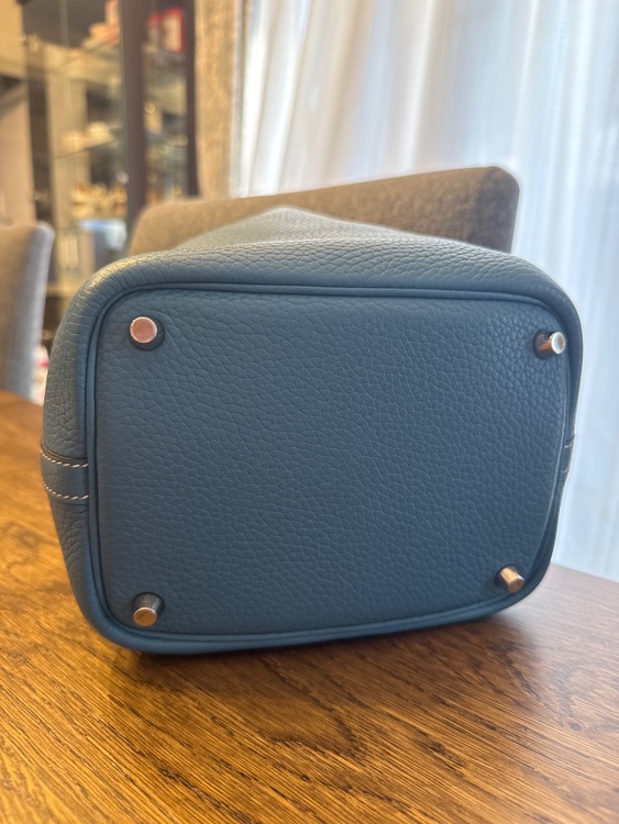 ピコタンロック18 pm（ブランドバッグ）の商品画像 - 査定依頼日：2026年3月27日 - 最高査定価格：310,000円