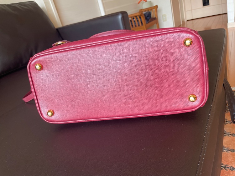 プラダ  （ブランドバッグ）の商品画像 - 査定依頼日：2025年9月10日 - 最高査定価格：80,000円