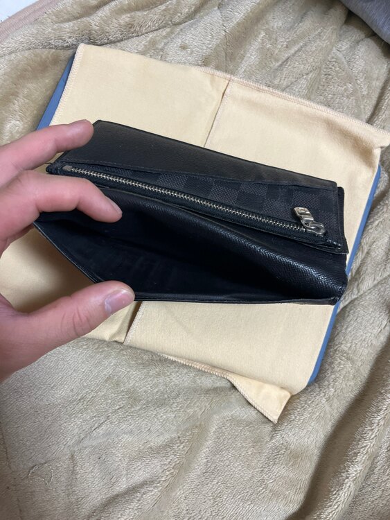 ルイヴィトン エピ （ブランドバッグ）の商品画像 - 査定依頼日：2025年1月4日 - 最高査定価格：5,000円
