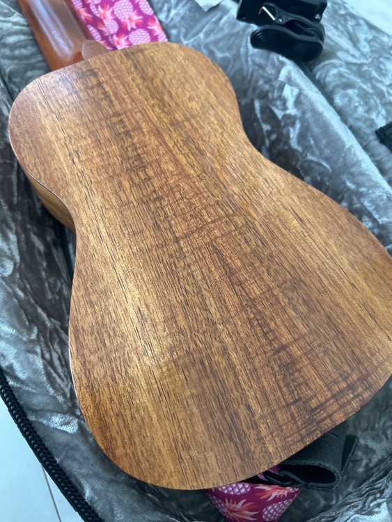 Kelli S-G/N（ピアノ・楽器・PA機材）の商品画像 - 査定依頼日：2025年11月11日 - 最高査定価格：24,000円