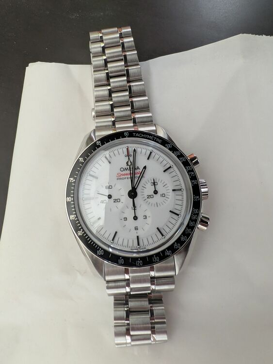 オメガ スピードマスター リファレンス: 310.30.42.50.04.001（高級時計）の商品画像 - 査定依頼日：2025年9月28日 - 最高査定価格：1,100,000円