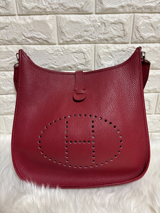 エルメス　エブリン1GM  トリヨンクレマンス　 ルージュアッシュ　⬜︎O（ブランドバッグ）の商品画像 - 査定依頼日：2025年10月30日