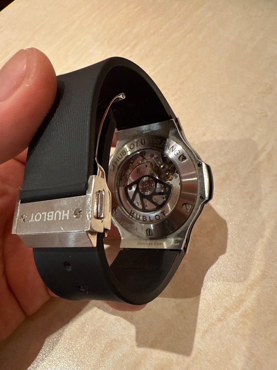 ウブロ ビックバン （高級時計）の商品画像 - 査定依頼日：2025年6月30日 - 最高査定価格：600,000円