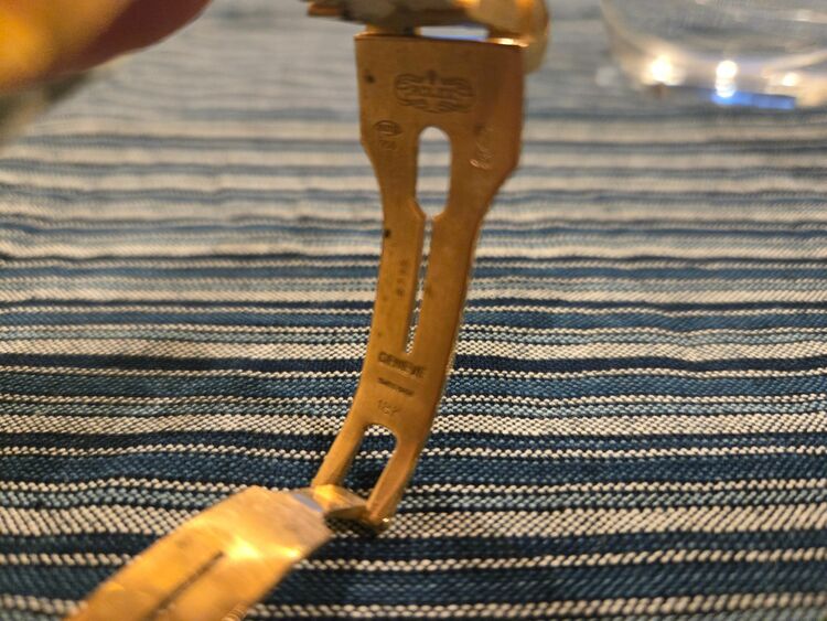 ロレックス デイデイト （高級時計）の商品画像 - 査定依頼日：2025年10月25日 - 最高査定価格：2,800,000円