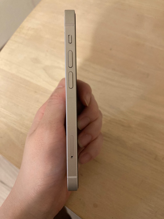 iPhone iPhone 12 mini 64GB 楽天モバイル（スマホ）の商品画像 - 査定依頼日：2026年9月25日 - 最高査定価格：19,000円