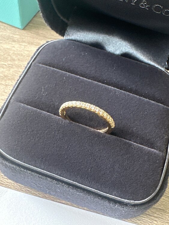 ティファニーソレスト ハーフ エタニティ リング（金・貴金属）の商品画像 - 査定依頼日：2025年5月16日 - 最高査定価格：70,000円