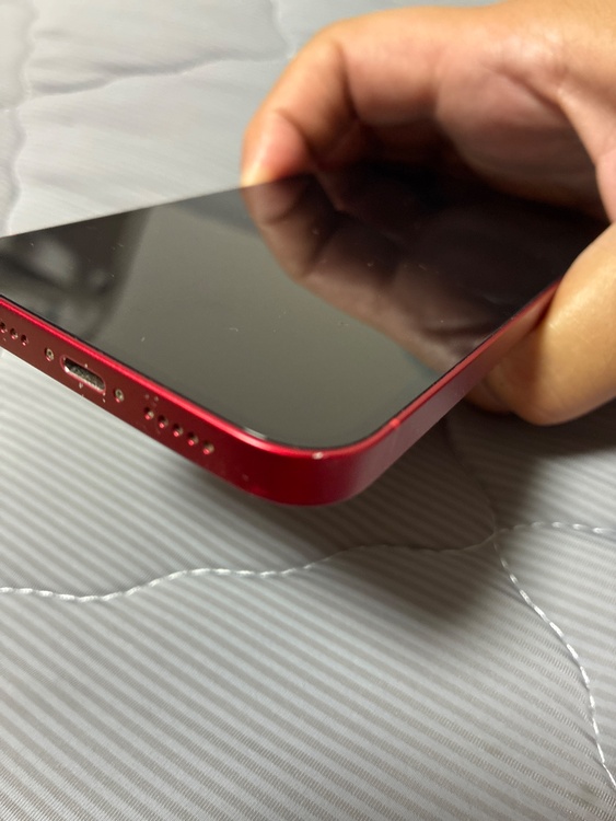 iPhone13（スマホ）の商品画像 - 査定依頼日：2026年7月13日 - 最高査定価格：33,000円