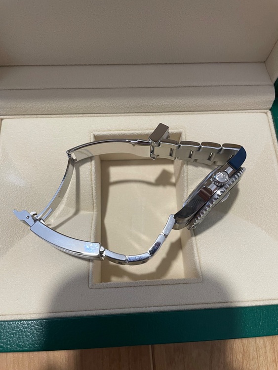 サブマリーナ　グリーン（高級時計）の商品画像 - 査定依頼日：2025年8月23日 - 最高査定価格：2,100,000円