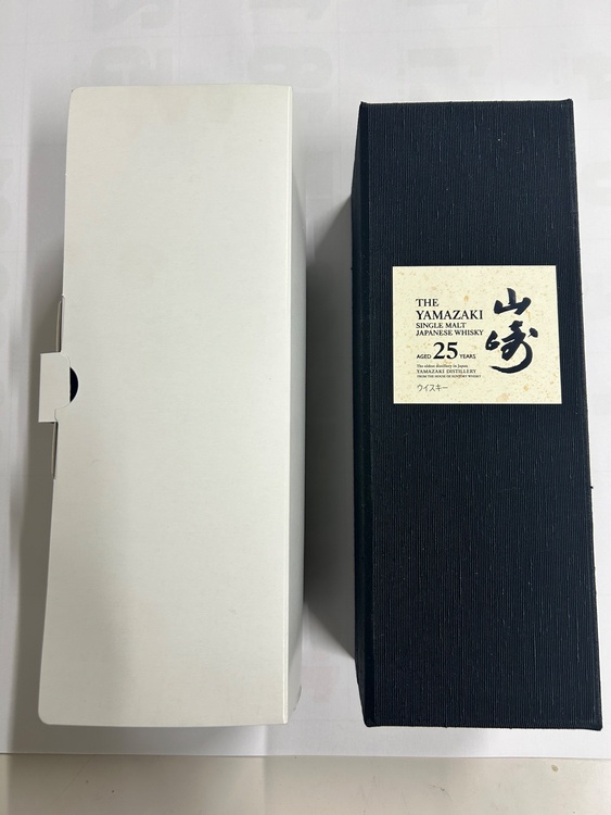 サントリー　山崎　25年（お酒）の商品画像 - 査定依頼日：2025年12月26日 - 最高査定価格：845,000円