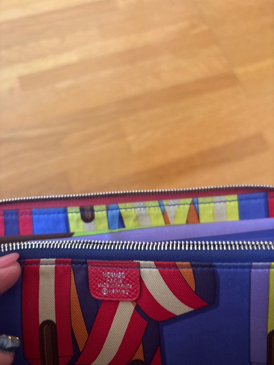 シルクイン　財布（ブランド財布・小物）の商品画像 - 査定依頼日：2025年9月3日 - 最高査定価格：30,000円