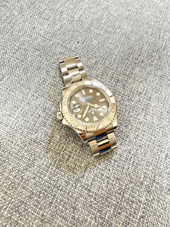 ロレックス ヨットマスター 116622か126622（高級時計）の商品画像 - 査定依頼日：2025年8月28日 - 最高査定価格：2,180,000円