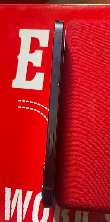 iPhone iPhone 12 64GB SIMフリー（スマホ）の商品画像 - 査定依頼日：2026年8月22日 - 最高査定価格：20,500円