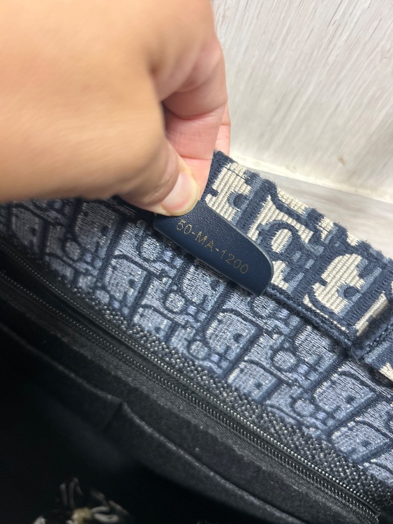 ディオール  （ブランドバッグ）の商品画像 - 査定依頼日：2025年11月19日 - 最高査定価格：150,000円