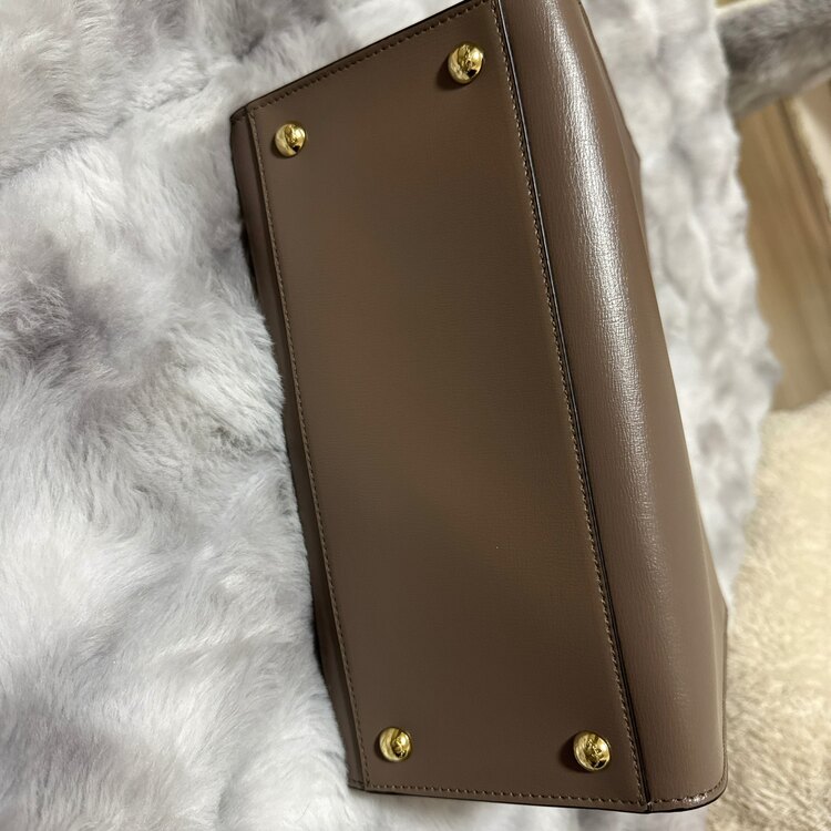 フェラガモ  （ブランドバッグ）の商品画像 - 査定依頼日：2025年2月10日 - 最高査定価格：48,000円