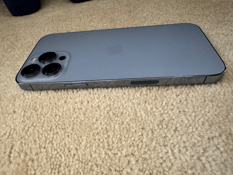 iPhone 13 Pro Max 128GB SIMフリー（スマホ）の商品画像 - 査定依頼日：2026年5月19日 - 最高査定価格：60,000円