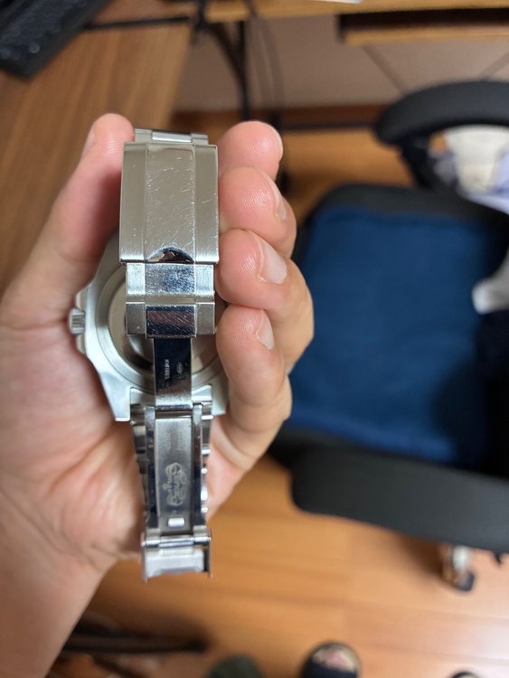 ロレックス GMTマスター（高級時計）の商品画像 - 査定依頼日：2026年6月27日 - 最高査定価格：2,120,000円