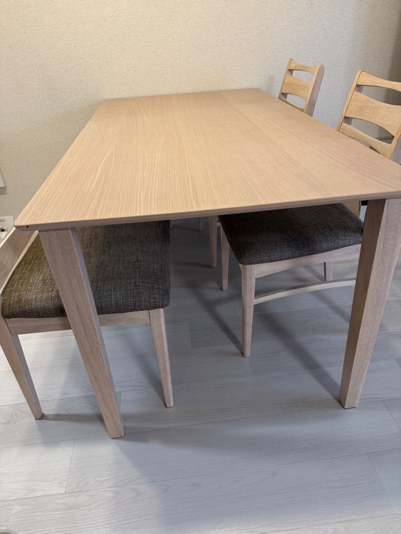 ダイニングセット（家具・寝具）の商品画像 - 査定依頼日：2026年4月17日 - 最高査定価格：5,500円