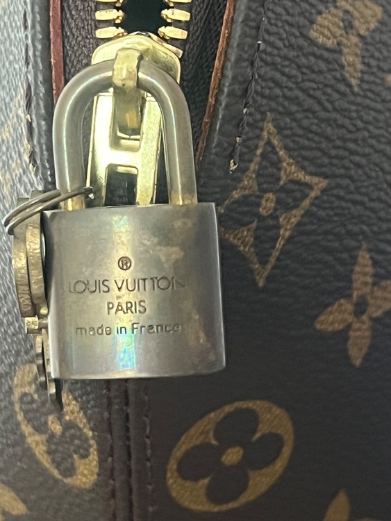 カバン（ブランドバッグ）の商品画像 - 査定依頼日：2025年10月15日 - 最高査定価格：120,000円