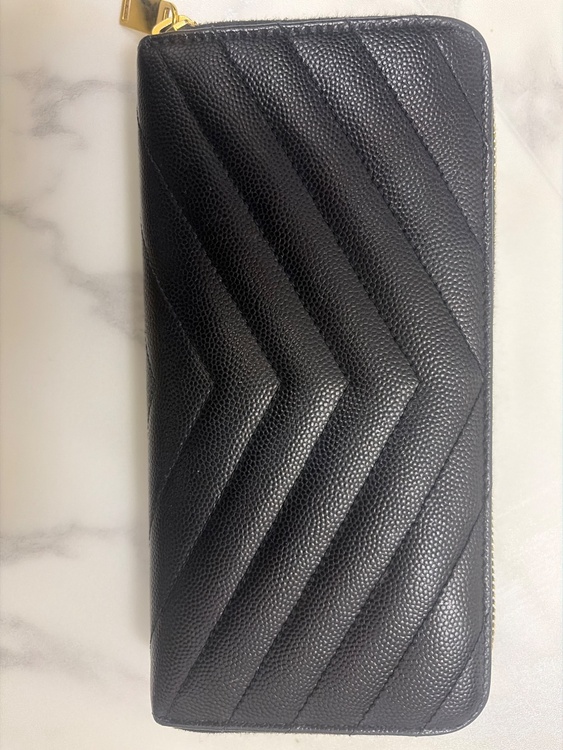 イブサンローラン  （ブランドバッグ）の商品画像 - 査定依頼日：2026年2月7日 - 最高査定価格：31,000円