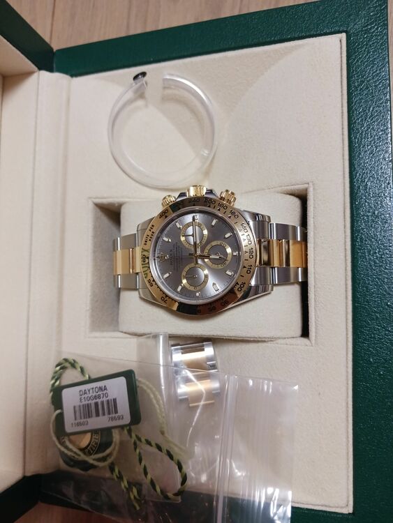 デイトナ（高級時計）の商品画像 - 査定依頼日：2025年10月12日 - 最高査定価格：2,960,000円