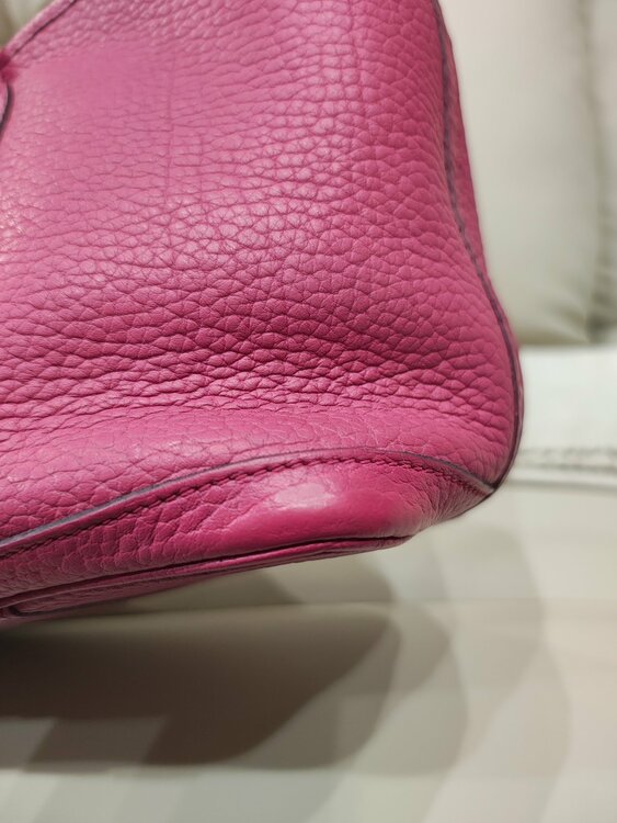 ネゴンダPM（ブランドバッグ）の商品画像 - 査定依頼日：2026年4月20日 - 最高査定価格：300,000円