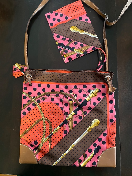 シルキーシティPM（ブランドバッグ）の商品画像 - 査定依頼日：2026年3月26日 - 最高査定価格：100,000円