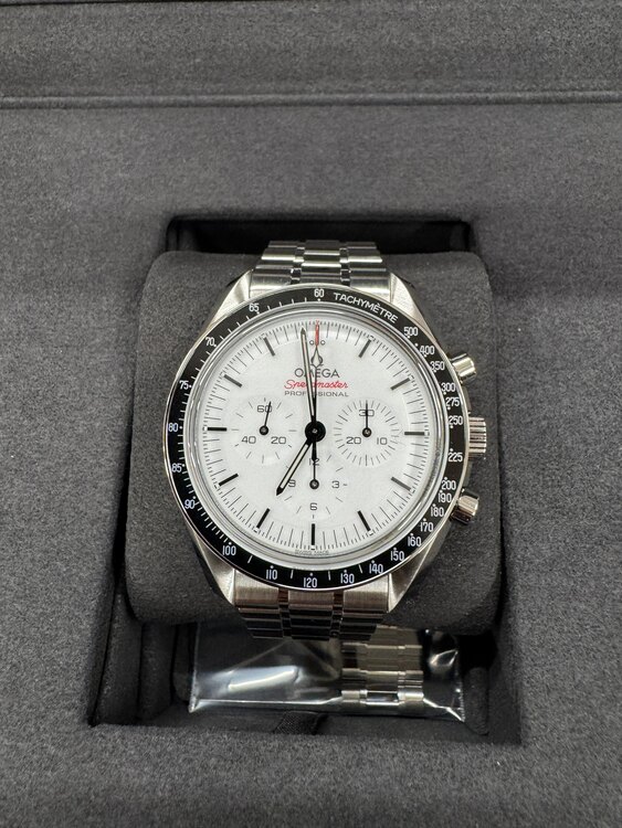 オメガ スピードマスター （高級時計）の商品画像 - 査定依頼日：2025年4月1日 - 最高査定価格：1,100,000円