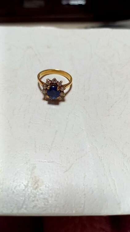 サファイアダイヤモンドリング（宝石）の商品画像 - 査定依頼日：2025年1月31日 - 最高査定価格：150,000円
