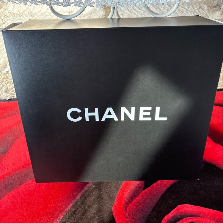 エッセンシャルトートバッグ（古着・ファッション）の商品画像 - 査定依頼日：2025年11月21日 - 最高査定価格：100,000円