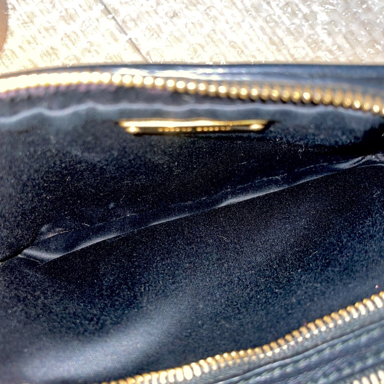 ミュウミュウ  （ブランドバッグ）の商品画像 - 査定依頼日：2026年3月16日 - 最高査定価格：70,000円