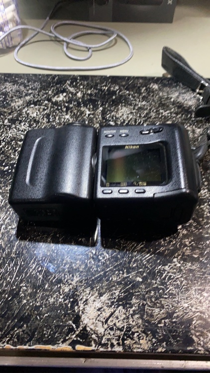 COOLPIX905（カメラ）の商品画像 - 査定依頼日：2026年4月15日 - 最高査定価格：500円