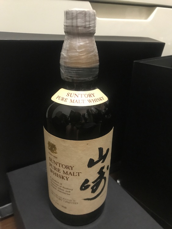 ウイスキー サントリー山崎 （お酒）の商品画像 - 査定依頼日：2025年8月27日 - 最高査定価格：235,000円