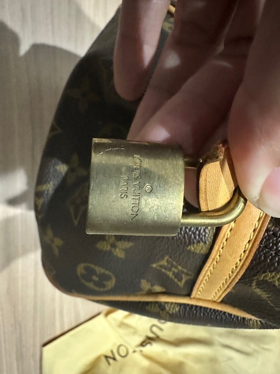 ルイ・ヴィトン モノグラム モントルグイユGM M95566（ブランドバッグ）の商品画像 - 査定依頼日：2023年4月23日 - 最高査定価格：55,000円