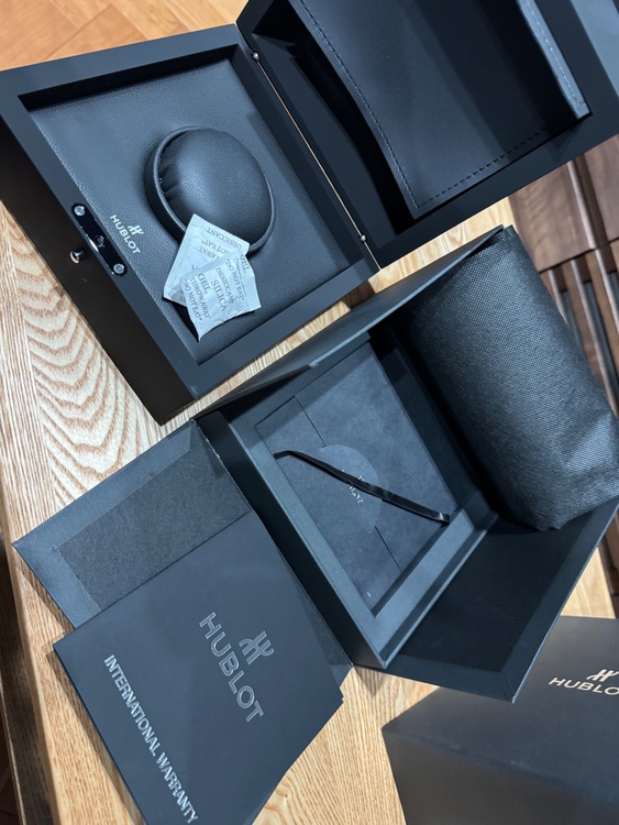 ビックバンウニコ（高級時計）の商品画像 - 査定依頼日：2026年4月1日 - 最高査定価格：1,250,000円