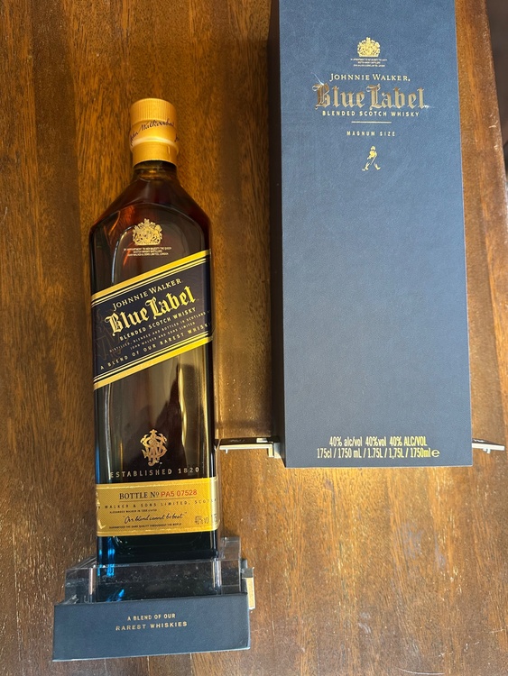 ウイスキー ジョニーウォーカー （お酒）の商品画像 - 査定依頼日：2026年4月6日 - 最高査定価格：38,000円