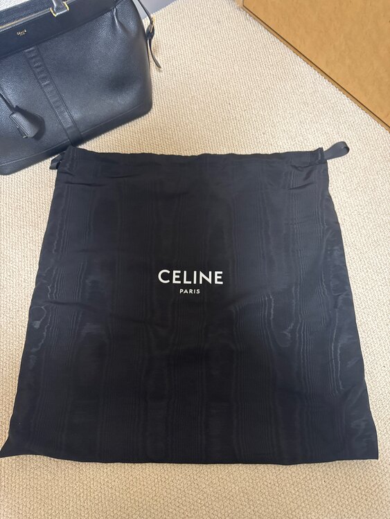 セリーヌ  （ブランドバッグ）の商品画像 - 査定依頼日：2025年3月30日 - 最高査定価格：100,000円