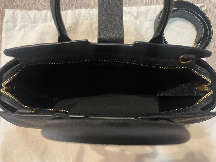 イブサンローラン  （ブランドバッグ）の商品画像 - 査定依頼日：2025年2月13日 - 最高査定価格：130,000円