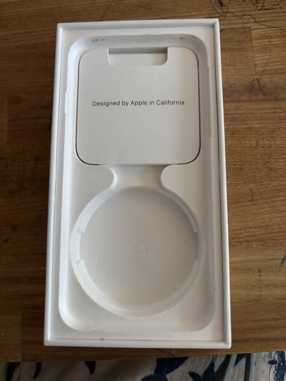 J661-25263（スマホ）の商品画像 - 査定依頼日：2025年8月14日 - 最高査定価格：40,000円