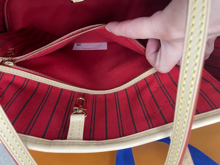 ルイヴィトン ネヴァーフル （ブランドバッグ）の商品画像 - 査定依頼日：2025年10月27日 - 最高査定価格：280,000円