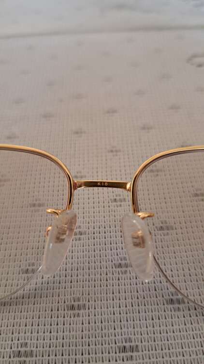 金縁メガネ（金・貴金属）の商品画像 - 査定依頼日：2025年1月23日 - 最高査定価格：300,000円